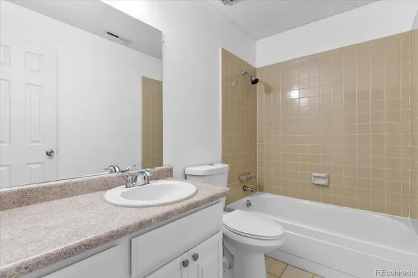 $255,000 | 2301 East Fremont Avenue, Unit Y06, Centennial, CO 80122