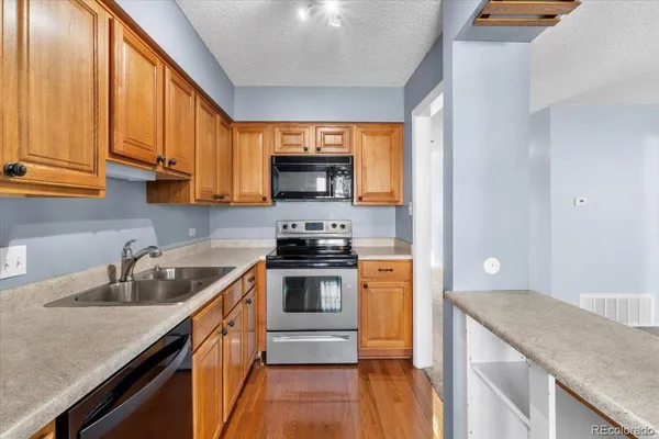 $255,000 | 2301 East Fremont Avenue, Unit Y06, Centennial, CO 80122
