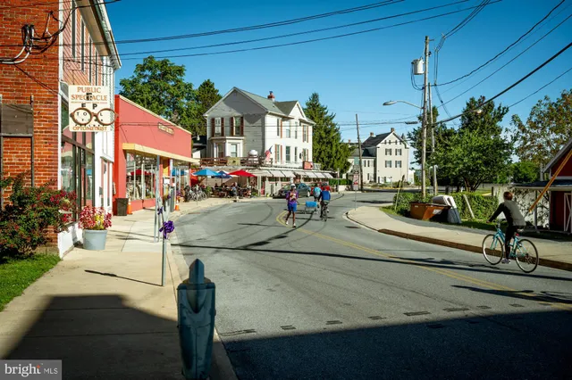 $580,000 | 1602 New York Avenue, Knoxville, MD 21758