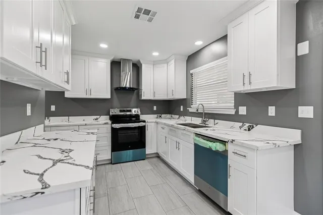 $272,500 | 1501 Bayonne Drive, Laplace, LA 70068