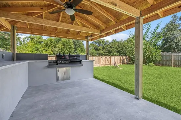 $295,000 | 1501 Bayonne Drive, Laplace, LA 70068