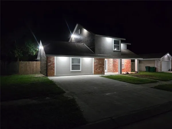 $295,000 | 1501 Bayonne Drive, Laplace, LA 70068