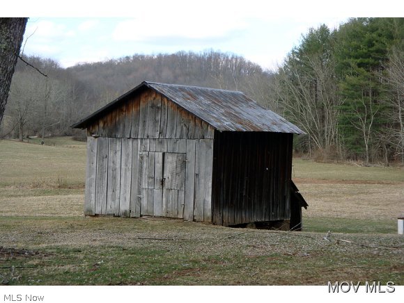 202 Mountain Ridge Road Auburn, WV 26325 - Photo 4 of 12 Small Barn Style Bldg