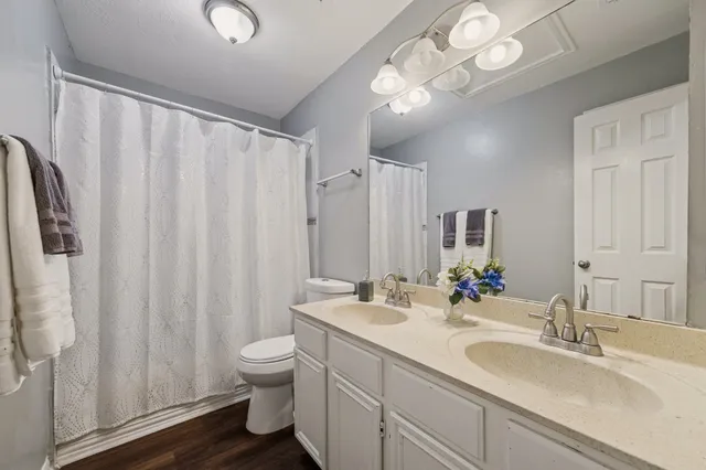 $390,000 | 6327 Box Bluff Court, Sugar Land, TX 77479