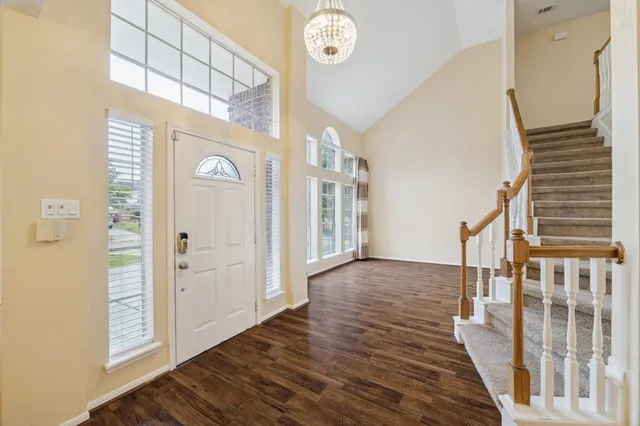 $390,000 | 6327 Box Bluff Court, Sugar Land, TX 77479