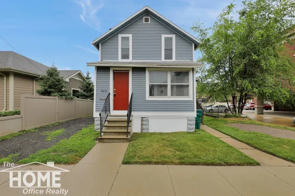 $112,999 | 422 Clinton Street, Owosso, MI 48867