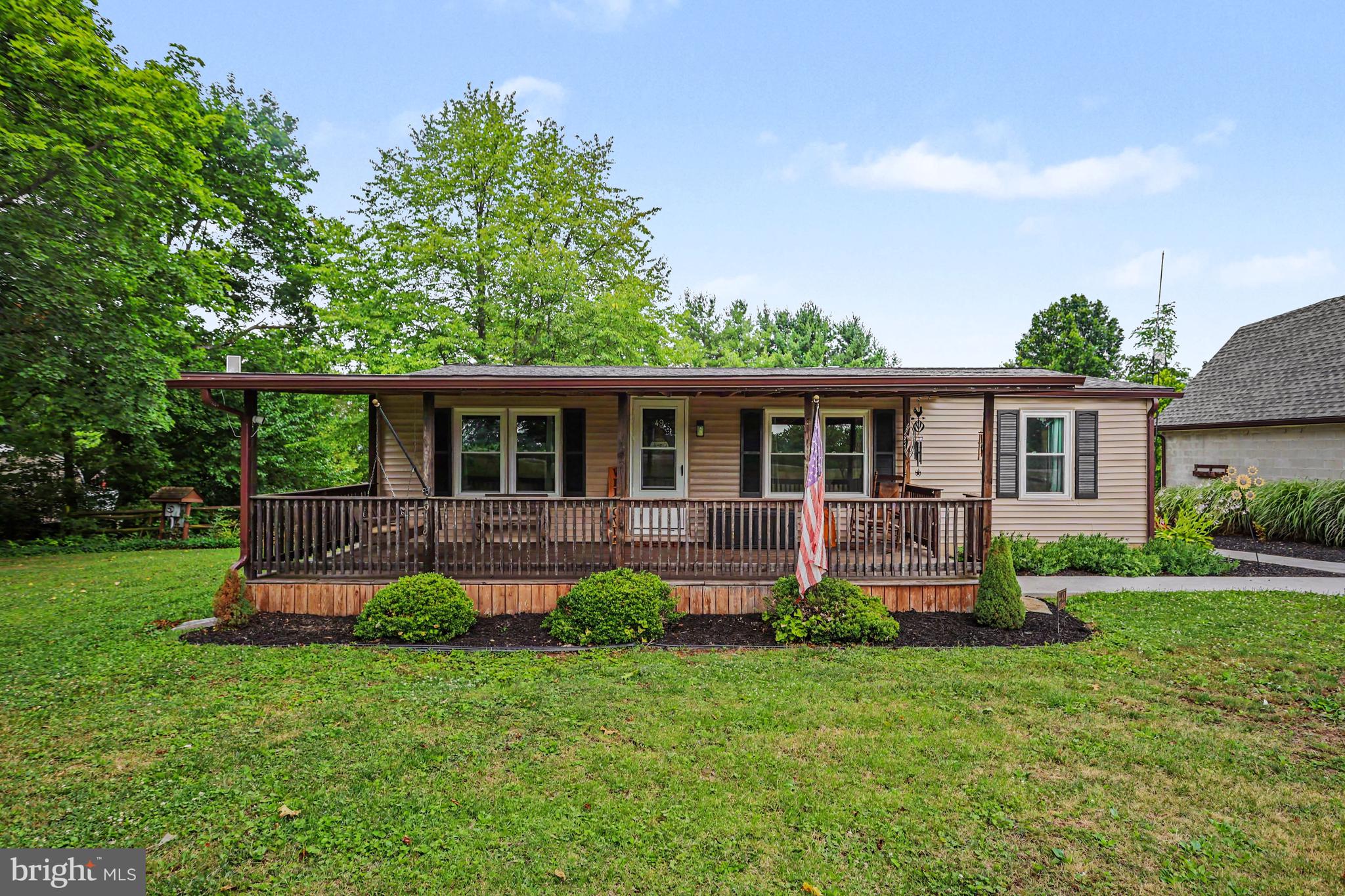 49 Pickett Road Dover, PA 17315 - Photo 2 of 34