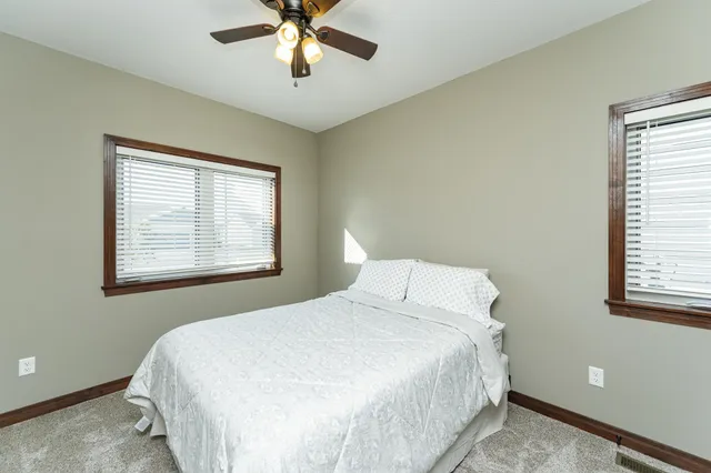 $495,000 | 250 7th Ave S East, Plainview, MN 55964