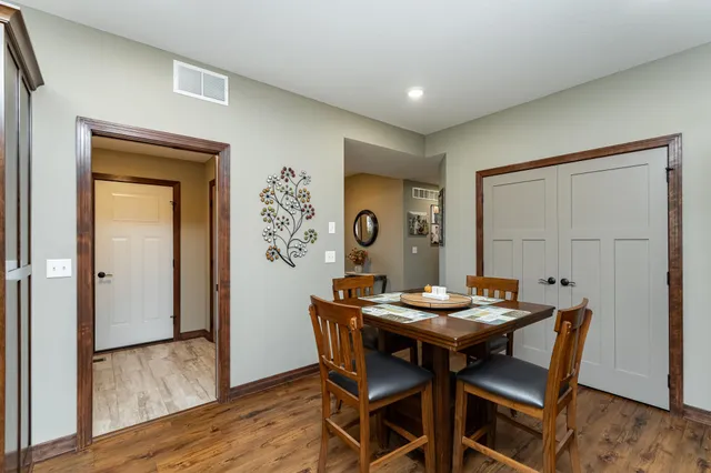 $495,000 | 250 7th Ave S East, Plainview, MN 55964