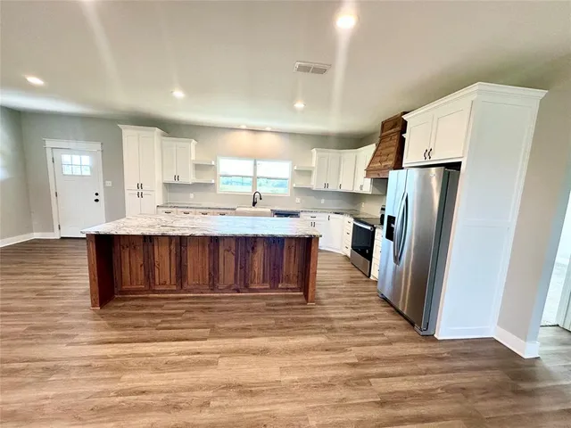 $350,000 | 302 Salt Creek Drive, Early, TX 76802