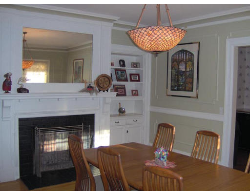 24 Evans Road Brookline, MA 02445 - Photo 5 of 7 a view of a livingroom with furniture