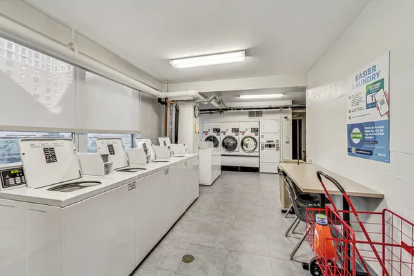 $250,000 | 3180 North Lake Shore Drive, Unit 2E, Chicago, IL 60657