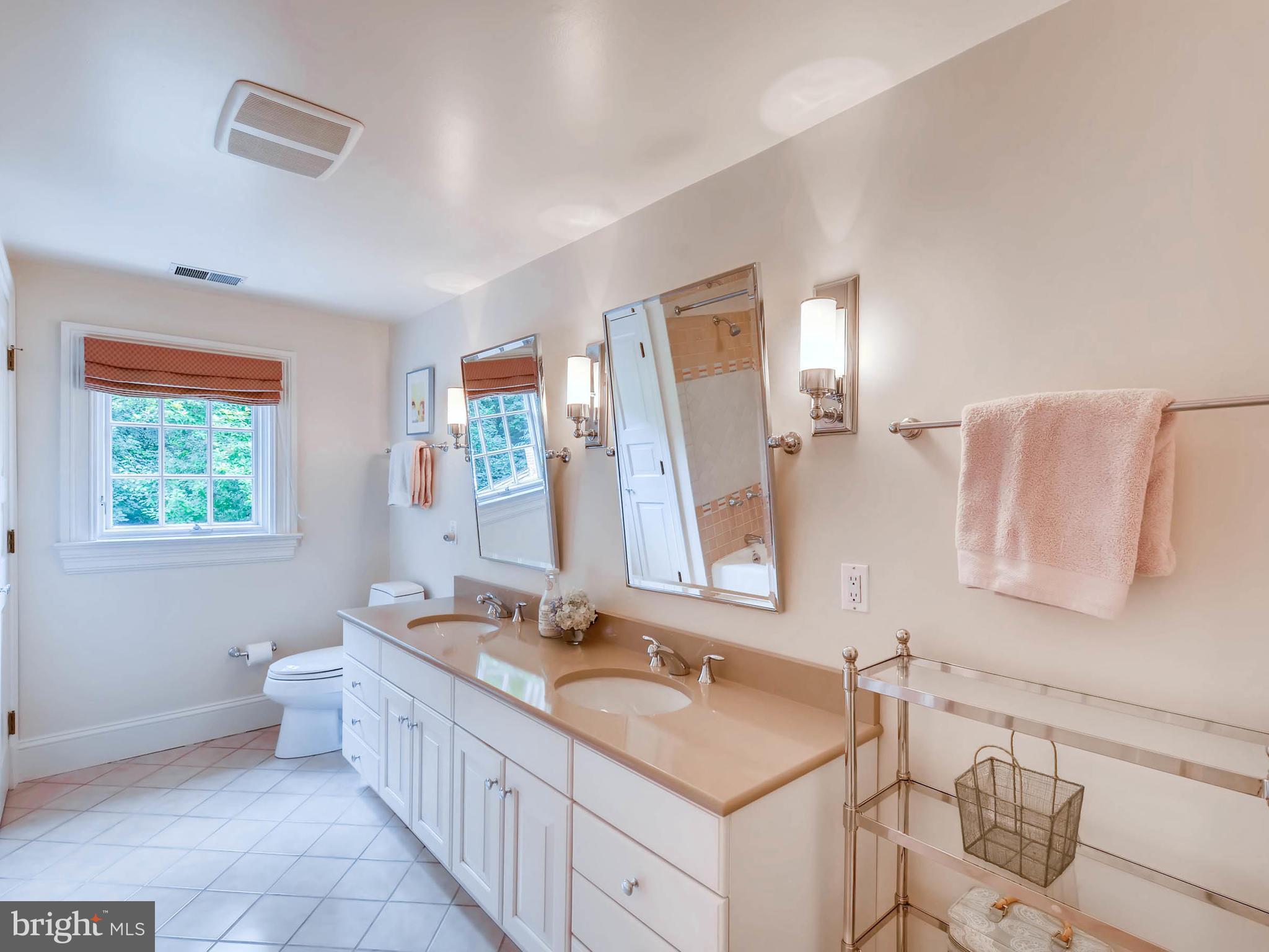 1201 Berwick Road Baltimore, MD 21204 - Photo 25 of 30 Bath 2 of 3