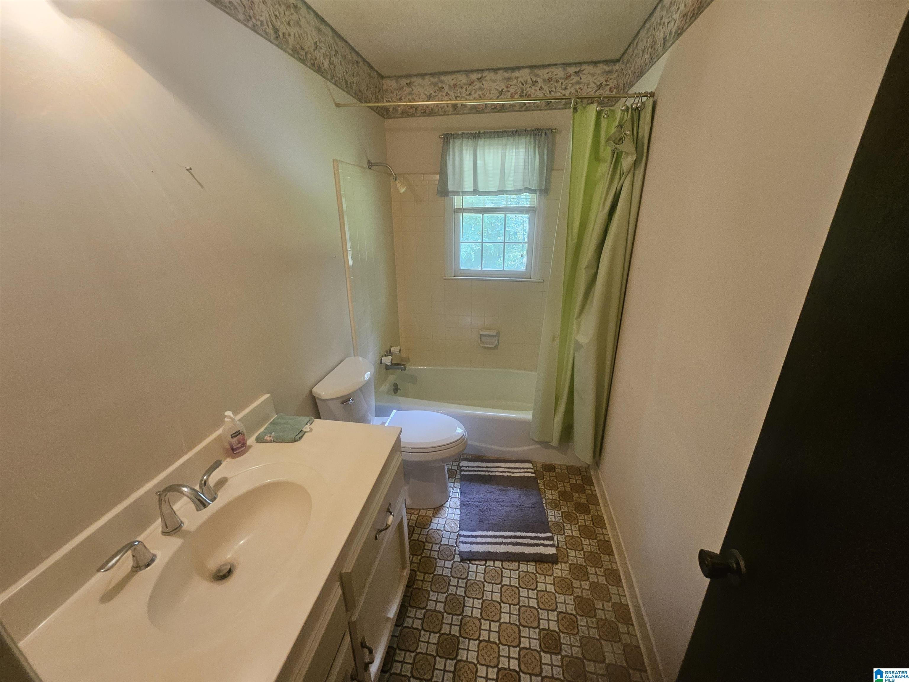 1120 Ridge Trail Warrior, AL 35180 - Photo 8 of 20