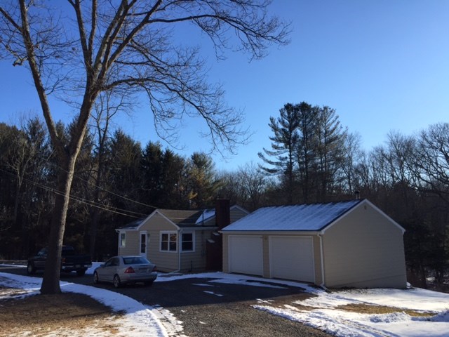 26 Nipmuc Road Scituate, RI 02825 - Photo 2 of 15