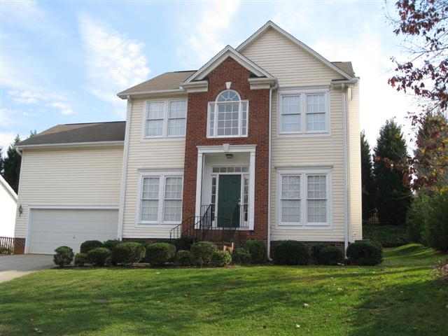 19 South Cedarbluff Court Greer, SC 29650 - Photo 1 of 17 Gallery Image 1