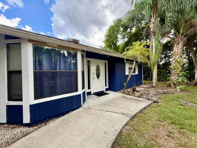 $4,500 | 15684 86th Way North, Palm Beach Gardens, FL 33418
