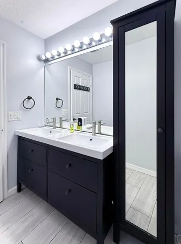 $4,500 | 15684 86th Way North, Palm Beach Gardens, FL 33418