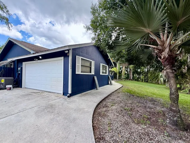 $4,500 | 15684 86th Way North, Palm Beach Gardens, FL 33418