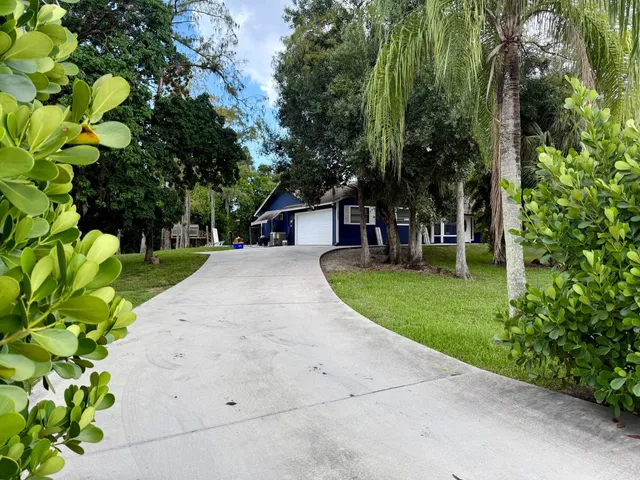 $4,500 | 15684 86th Way North, Palm Beach Gardens, FL 33418