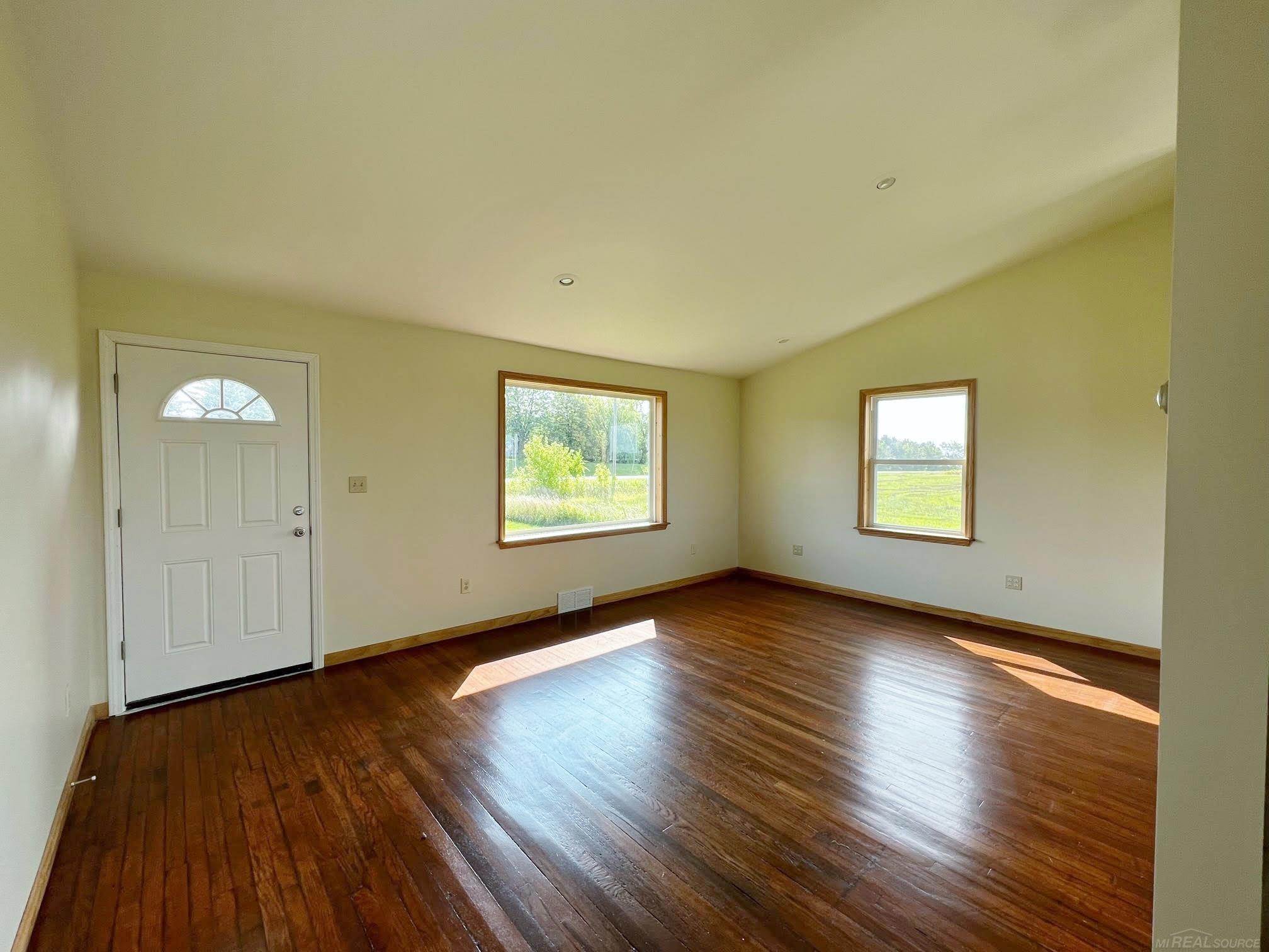 5429 Ruth Road Deckerville, MI 48427 - Photo 8 of 17