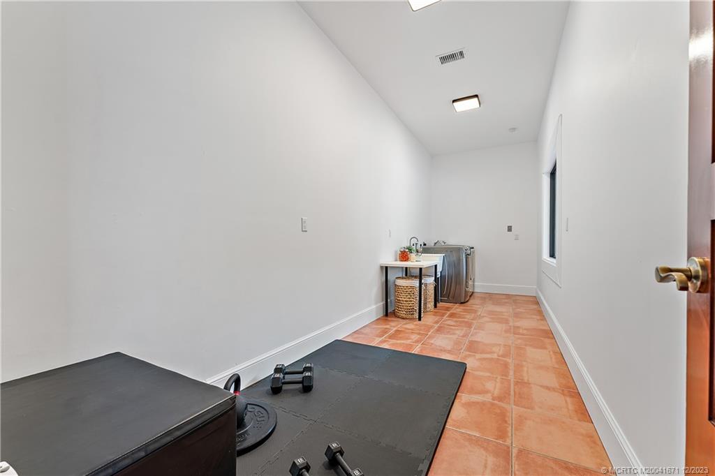 15 Middle Road Sewall's Point, FL 34996 - Photo 18 of 61