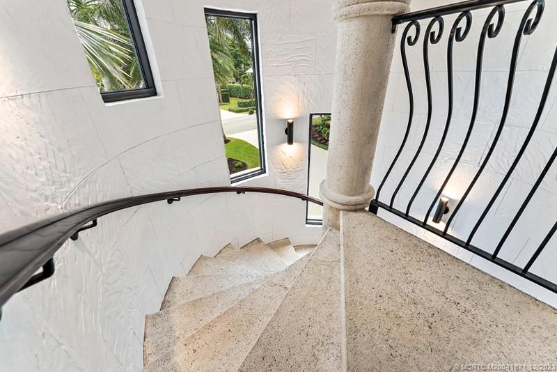 15 Middle Road Sewall's Point, FL 34996 - Photo 21 of 61 a view of a staircase