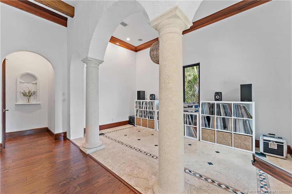 15 Middle Road Sewall's Point, FL 34996 - Photo 23 of 61