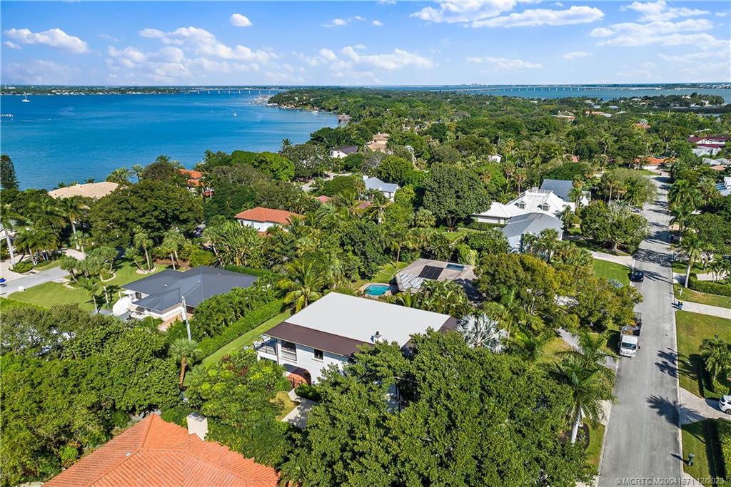 15 Middle Road Sewall's Point, FL 34996 - Photo 6 of 61 a view of a city