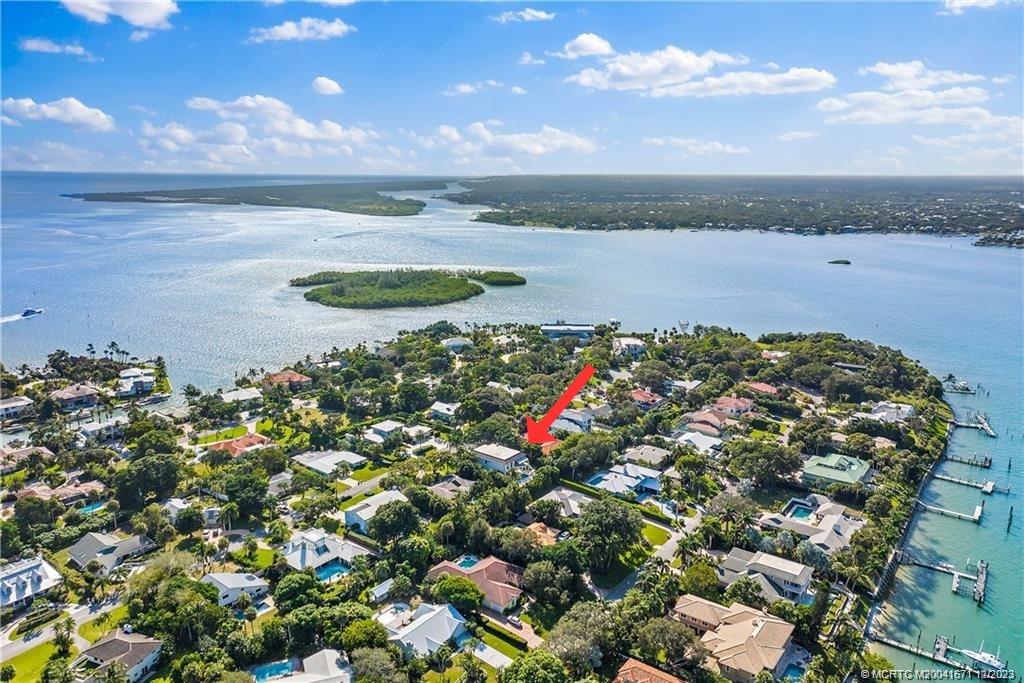 15 Middle Road Sewall's Point, FL 34996 - Photo 10 of 61