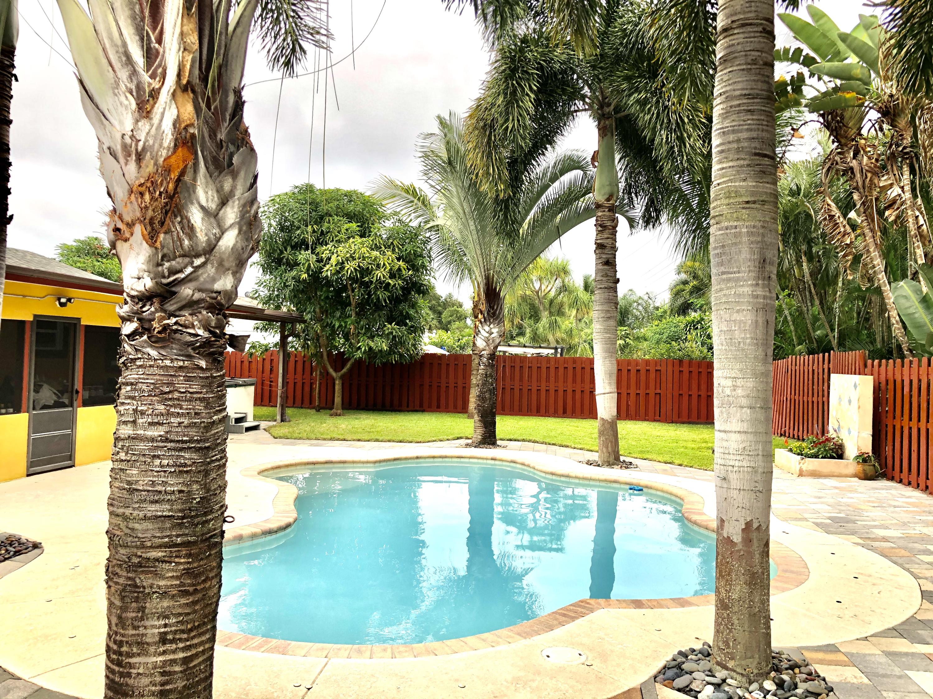 3308 Grove Road Palm Beach Gardens, FL 33410 - Photo 3 of 19 fullsizeoutput_2979
