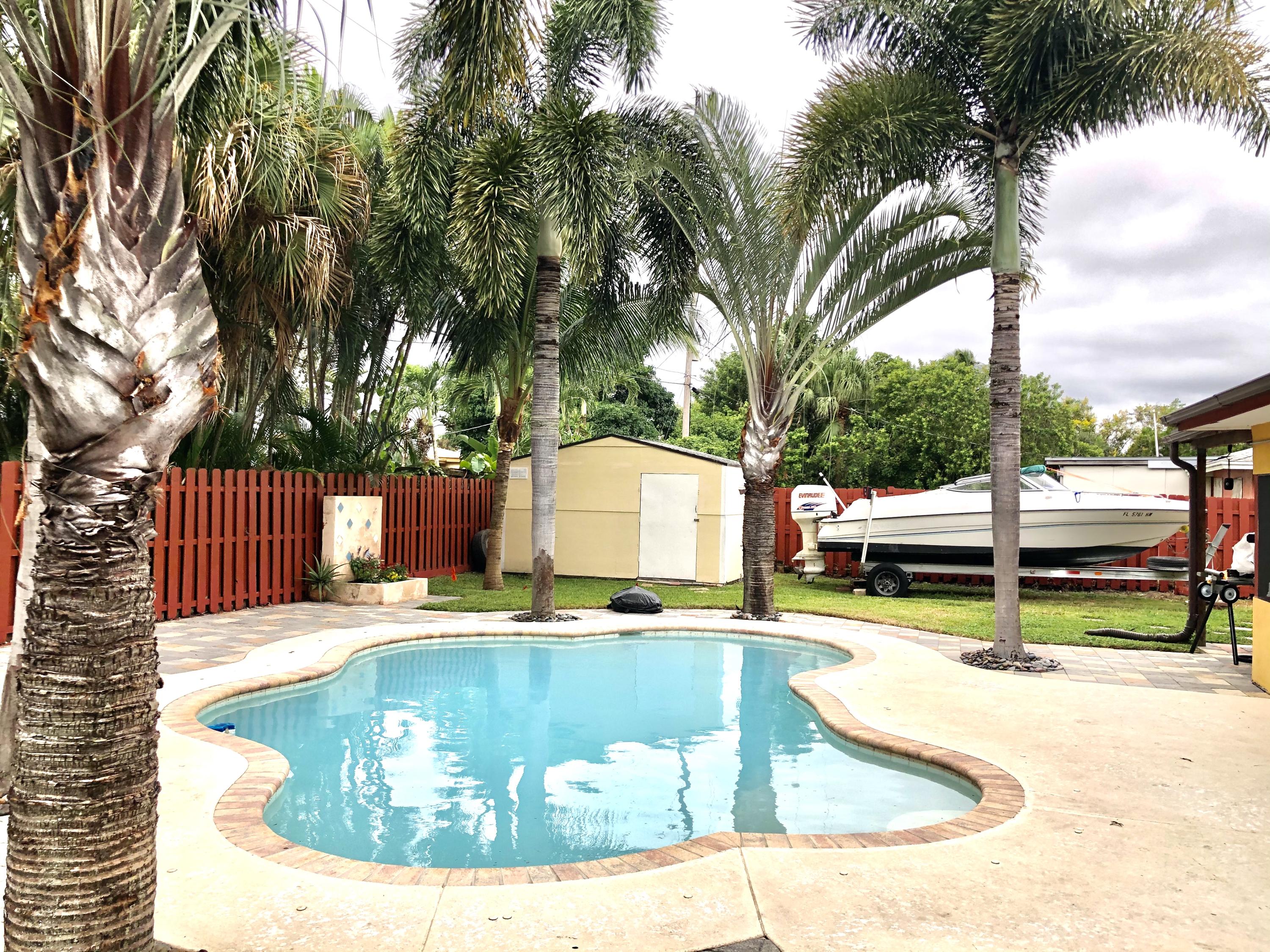 3308 Grove Road Palm Beach Gardens, FL 33410 - Photo 4 of 19 fullsizeoutput_2978