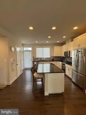 $4,800 | 6611 Eames Way, Bethesda, MD 20817