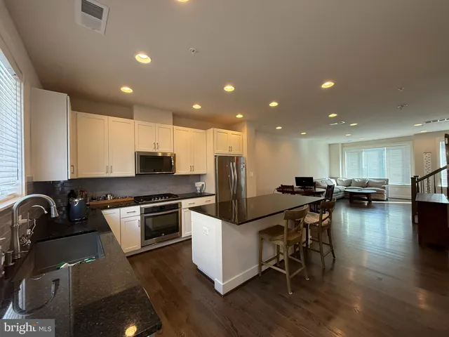 $4,800 | 6611 Eames Way, Bethesda, MD 20817