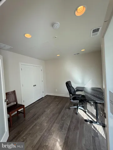 $4,800 | 6611 Eames Way, Bethesda, MD 20817