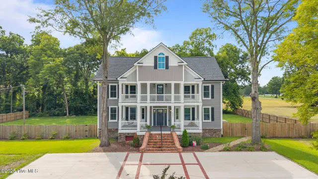 $3,250 | 902 College Street, Vanceboro, NC 28586