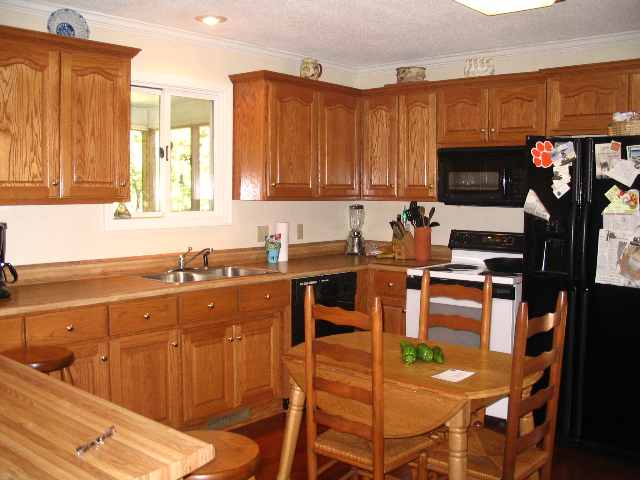 171 Circle Road Greer, SC 29651 - Photo 7 of 25 Gallery Image 7