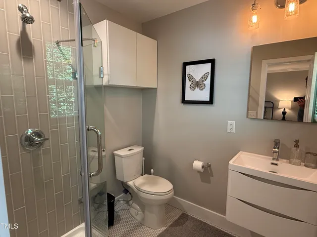 $3,500 | 419 Emerson Drive, Raleigh, NC 27609