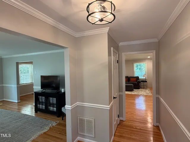 $3,500 | 419 Emerson Drive, Raleigh, NC 27609