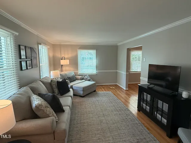 $3,500 | 419 Emerson Drive, Raleigh, NC 27609