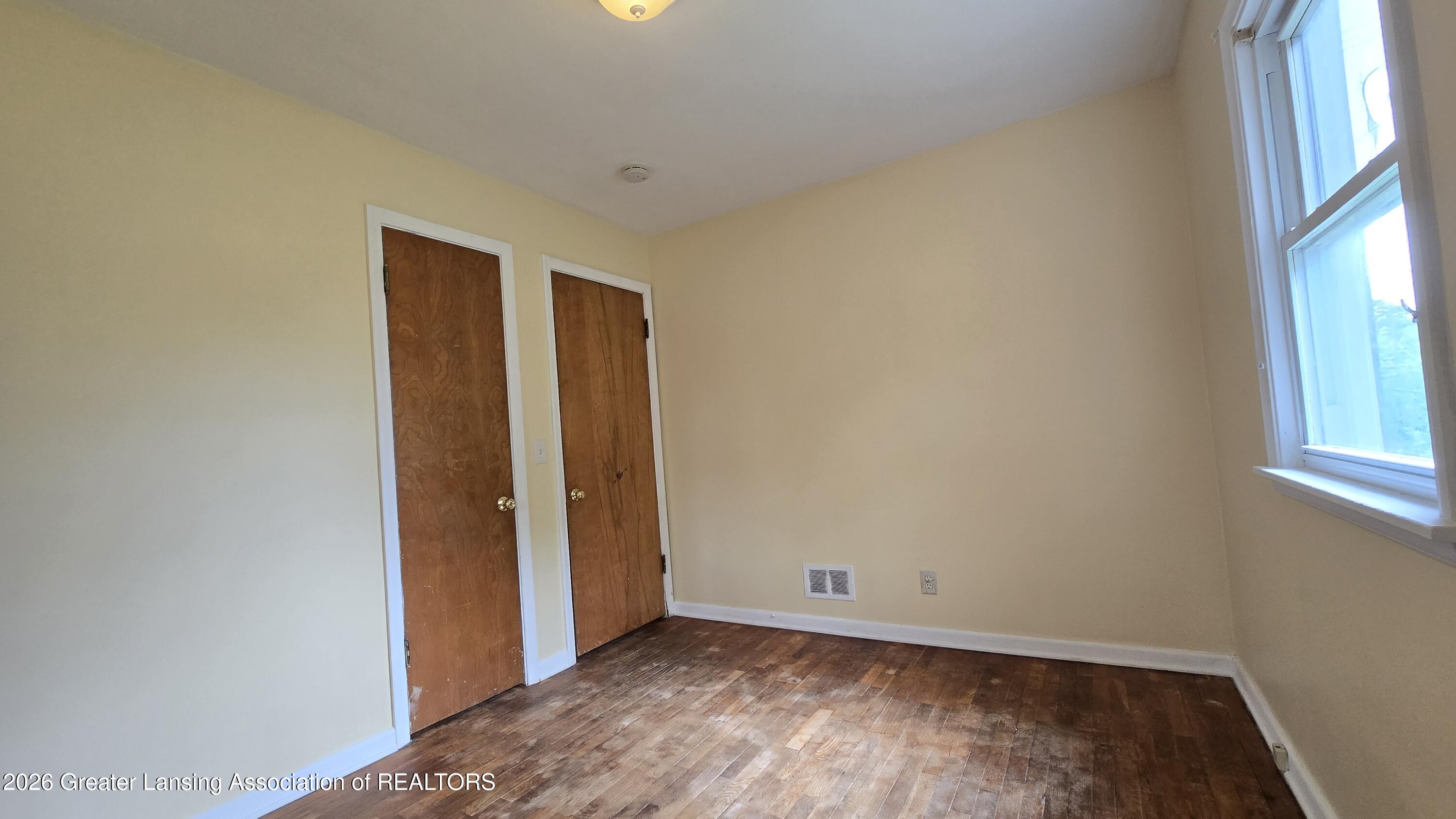 1220 Whyte Street Lansing, MI 48906 - Photo 17 of 22 20260609_100332
