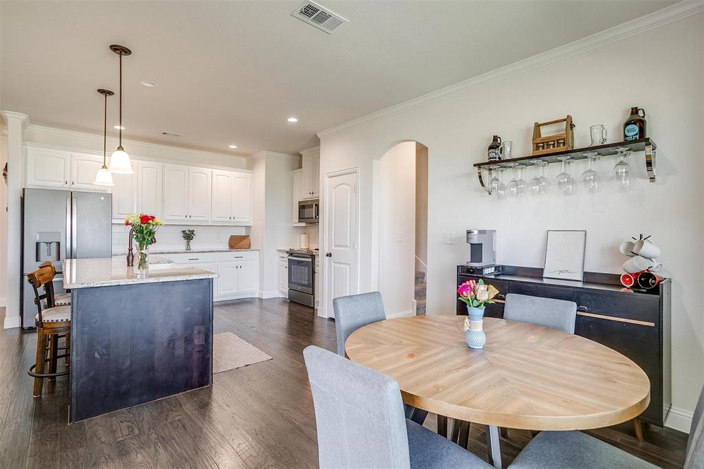 340 Sanger Drive Springtown, TX 76082 - Photo 18 of 36