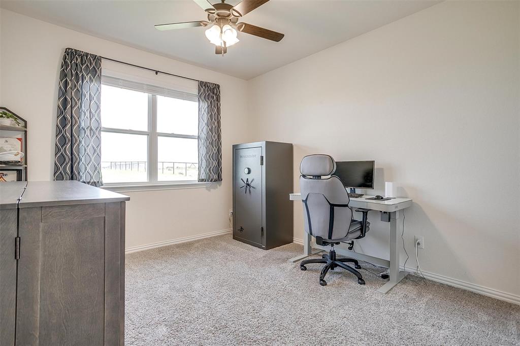 340 Sanger Drive Springtown, TX 76082 - Photo 25 of 36