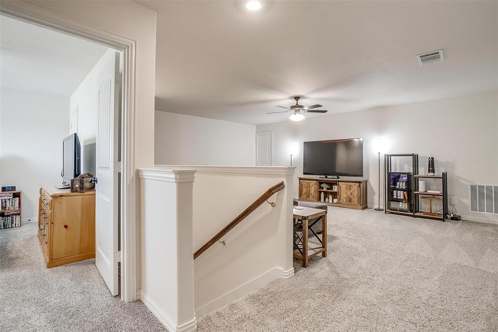 340 Sanger Drive Springtown, TX 76082 - Photo 29 of 36