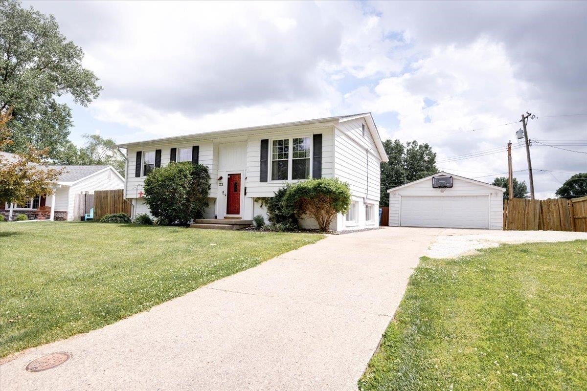22 Groton Drive Springfield, IL 62702 - Photo 3 of 23