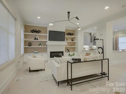 $1,199,000 | 335 East Tremont Avenue, Charlotte, NC 28203