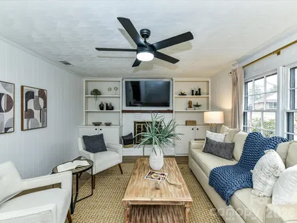 $525,000 | 5900 Cabotwood Lane, Charlotte, NC 28212