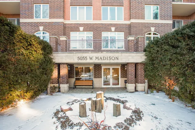 $345,000 | 5055 Madison Street, Unit 507, Skokie, IL 60077