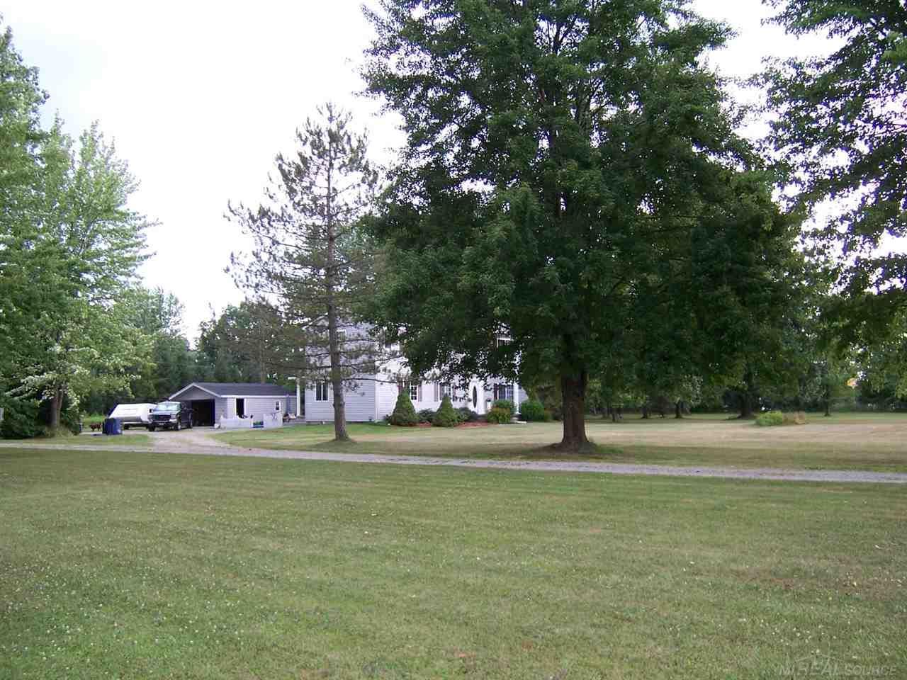 12115 Bryce Road Emmett, MI 48022 - Photo 2 of 26 31298707-1.JPG