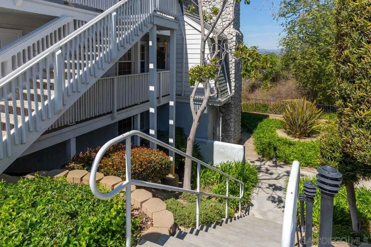 5064 Via Manos, Unit B Oceanside, CA 92057 - Photo 2 of 26